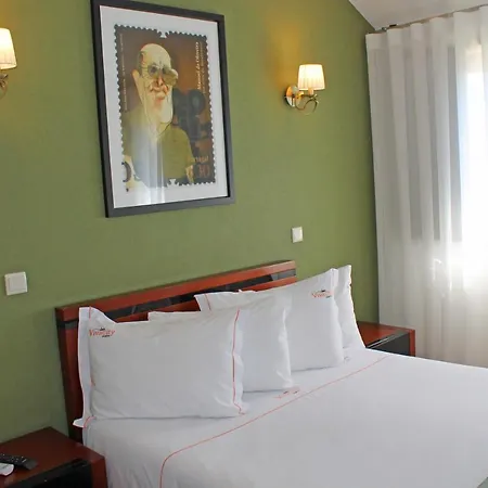 波尔图活力四射客房及公寓酒店 3* 波尔图