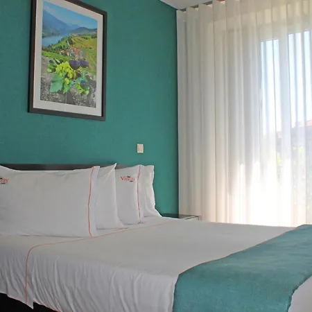 Vivacity - & 4* Porto