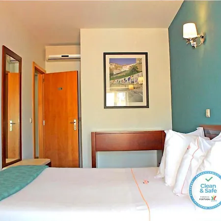 招待所 波尔图活力四射客房及公寓酒店 3*