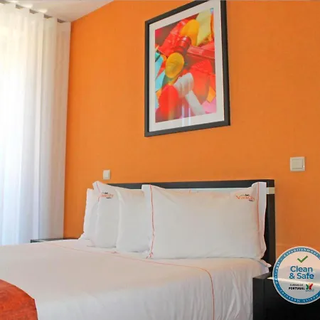 Vivacity - & 4* Oporto