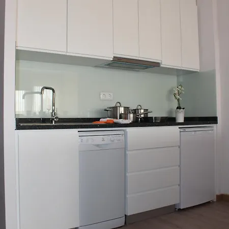 Vivacity - & 4* Oporto
