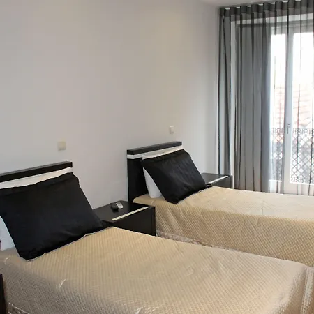 波尔图活力四射客房及公寓酒店 招待所 波尔图