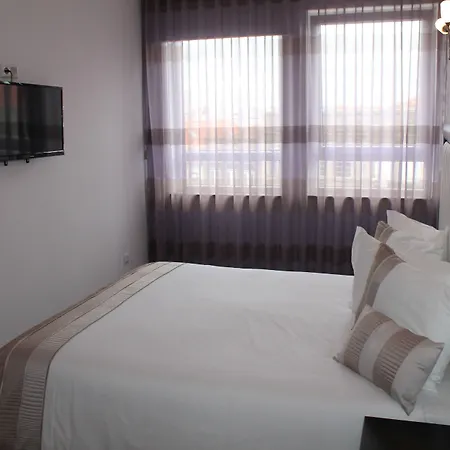 Vivacity - & Πανσιόν Πόρτο