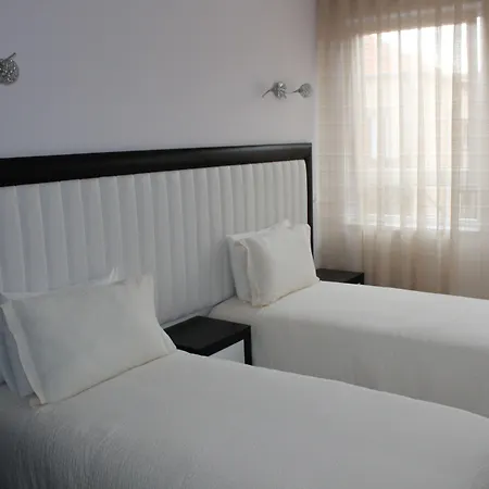 Vivacity - & 3*