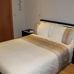 招待所 波尔图活力四射客房及公寓酒店
