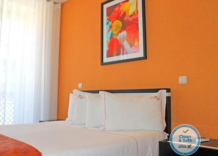 Vivacity - & 3* Porto