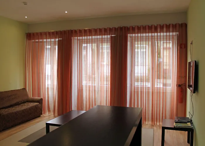 Vivacity - & 3* Porto