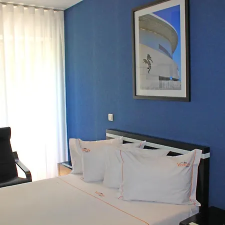 Vivacity - & 3* Porto